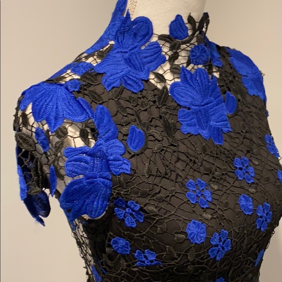 Laundry by Shelli Segal Mock-Neck Lace Web Dress - Picture 12 of 15